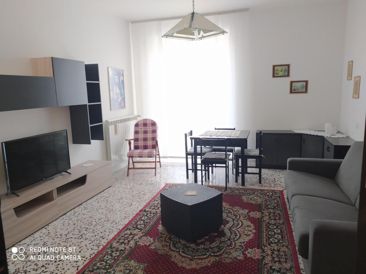 Al Cinema Apartamento Scerni Exterior foto
